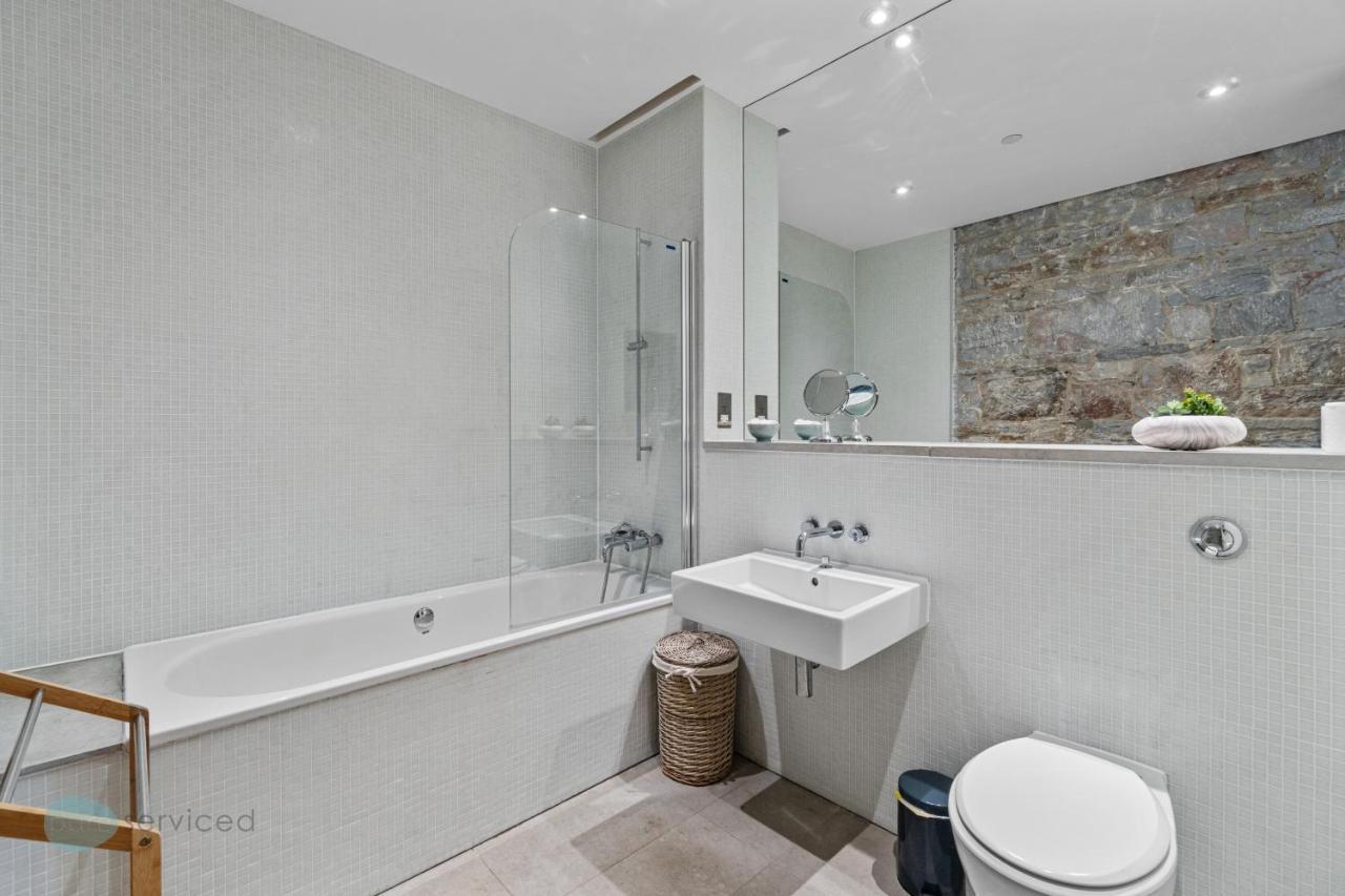 2 Bed- Edgcumbe View By Pureserviced