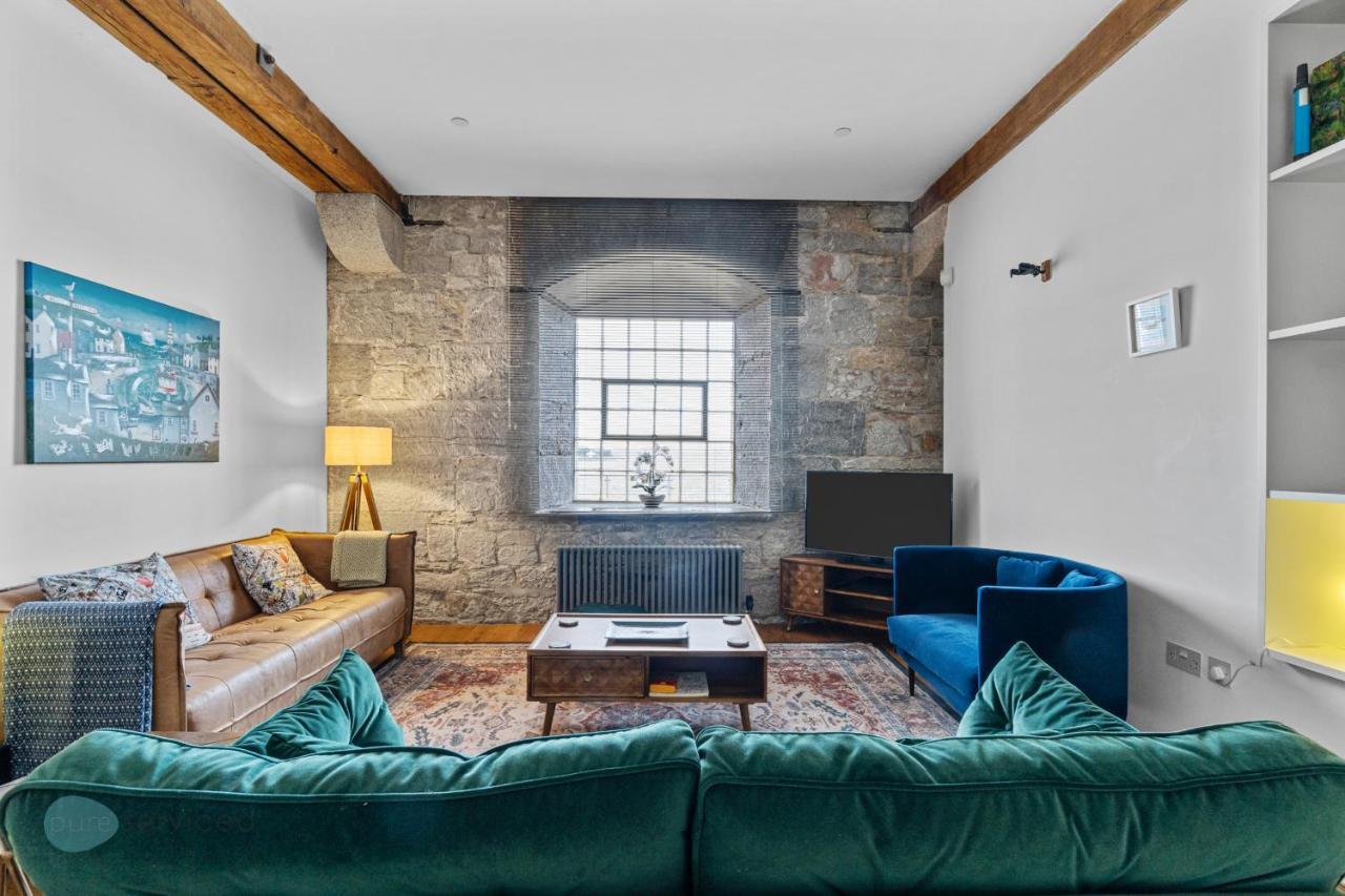 Apartment 2 Bed- Edgcumbe View By Pureserviced