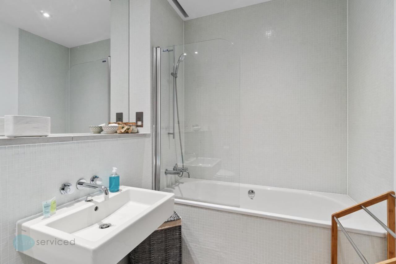 2 Bed- Edgcumbe View By Pureserviced